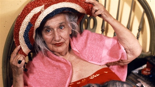 candy crush tori spelling grey gardens