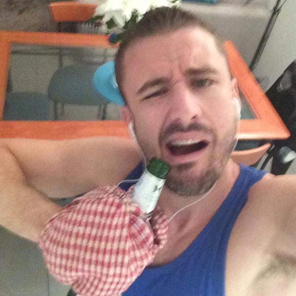 Glenn Comedy Selfies - Drop Dead Gorgeous 3